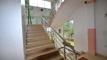 Pintu masuk interior