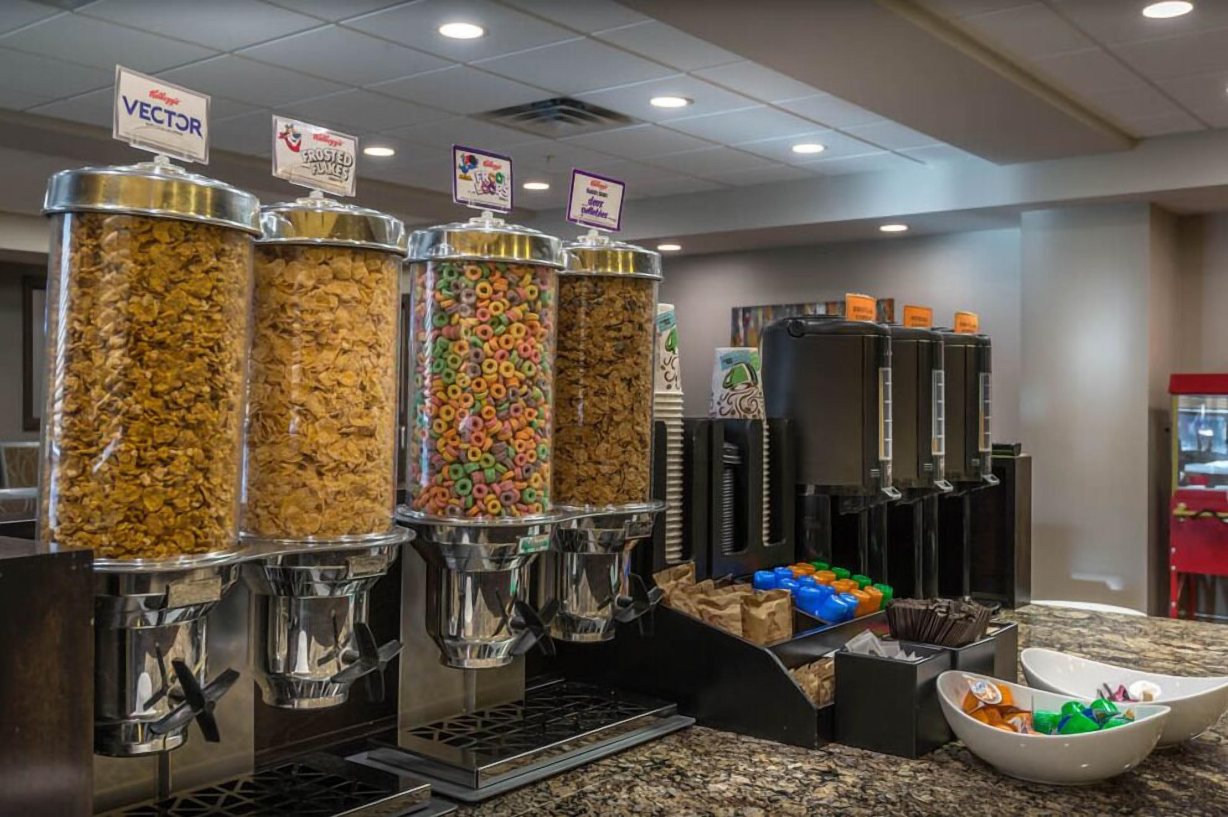 free daily continental breakfast