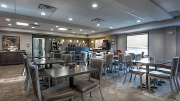 Free daily continental breakfast