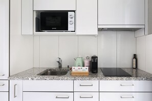 开间, 阳台 | 私人厨房 | 冰箱、微波炉、炉灶、意式浓缩咖啡机