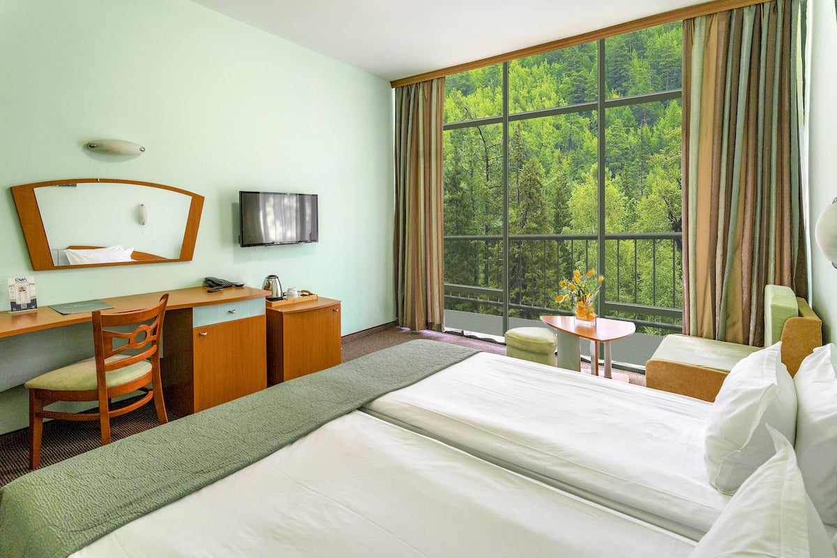 1 dormitorio, minibar, escritorio y wifi gratis