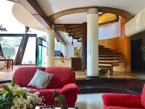 Lobby sitting area - Casa La Selva (Cancun)