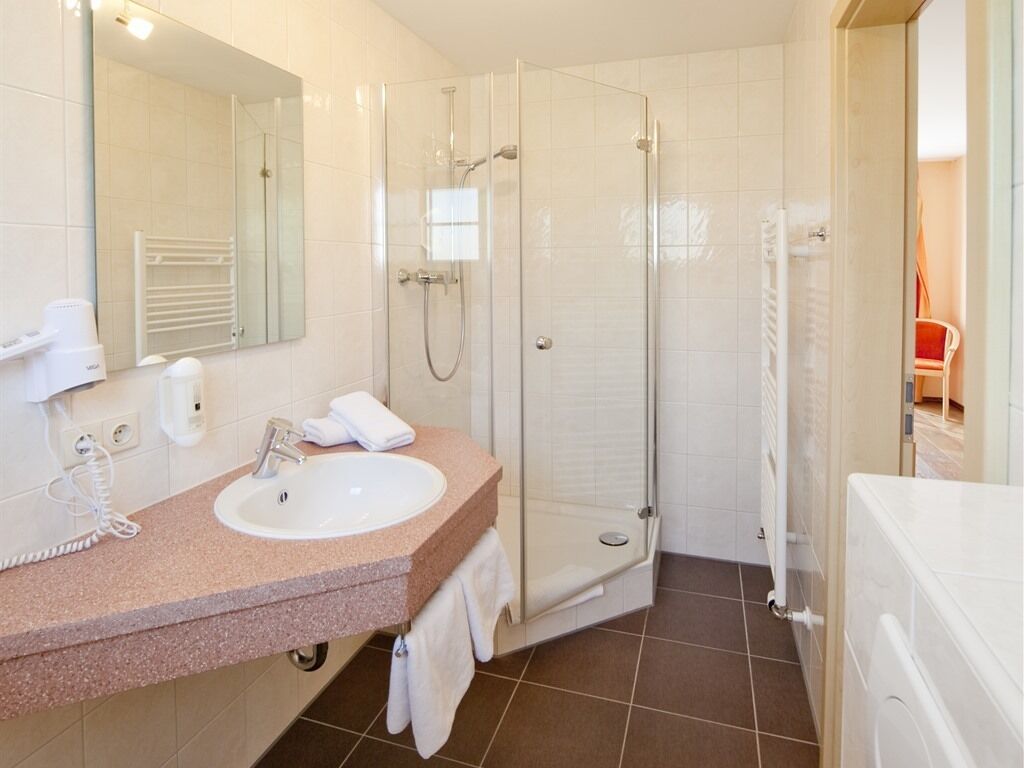 ห้องดับเบิลหรือทวิน | ห้องน้ำ