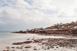 Beach - The Bay Hotel (Helston)