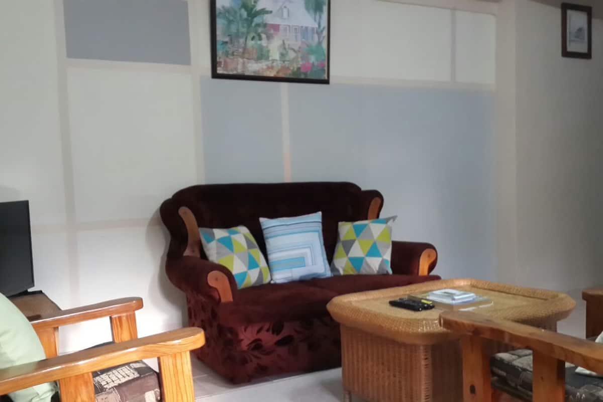 Apartment, 2 Single Beds, Kitchen, Garden View