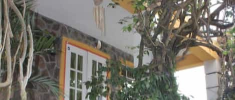 Apartment, 2 Single Beds, Kitchen, Garden View | Terrace/patio