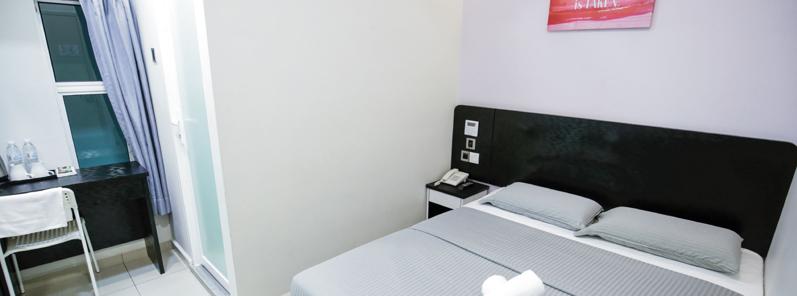 standard queen | desk, iron/ironing board, free wifi, bed sheets