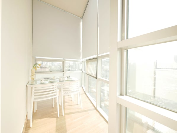 In-room dining - Hongdae Jess's Cozy Place (Seoul)