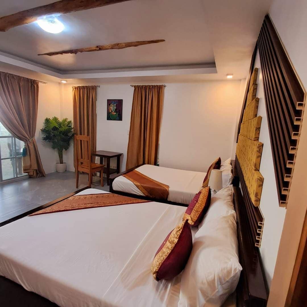 Premier Quadruple Room, 2 Double Beds | Premium bedding, iron/ironing board, free WiFi, bed sheets