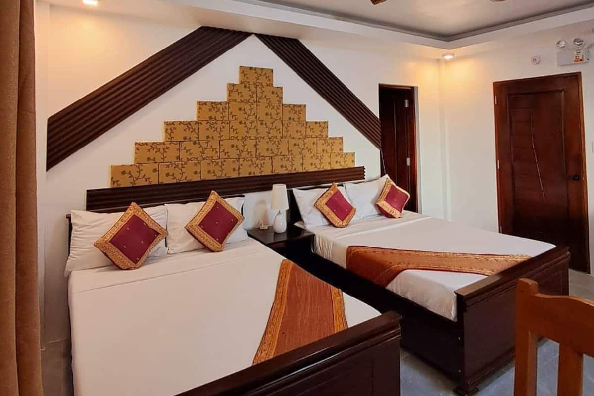 Premier Quadruple Room, 2 Double Beds