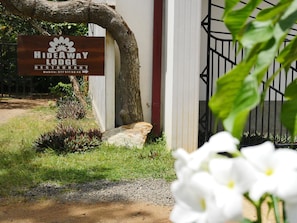 Front of property - Hideaway Lodge (Tangalle)