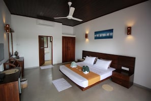Cabana Room | Desk, iron/ironing board, bed sheets - Hideaway Lodge (Tangalle)