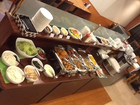 Restaurant. HEAL In Yokkaichi