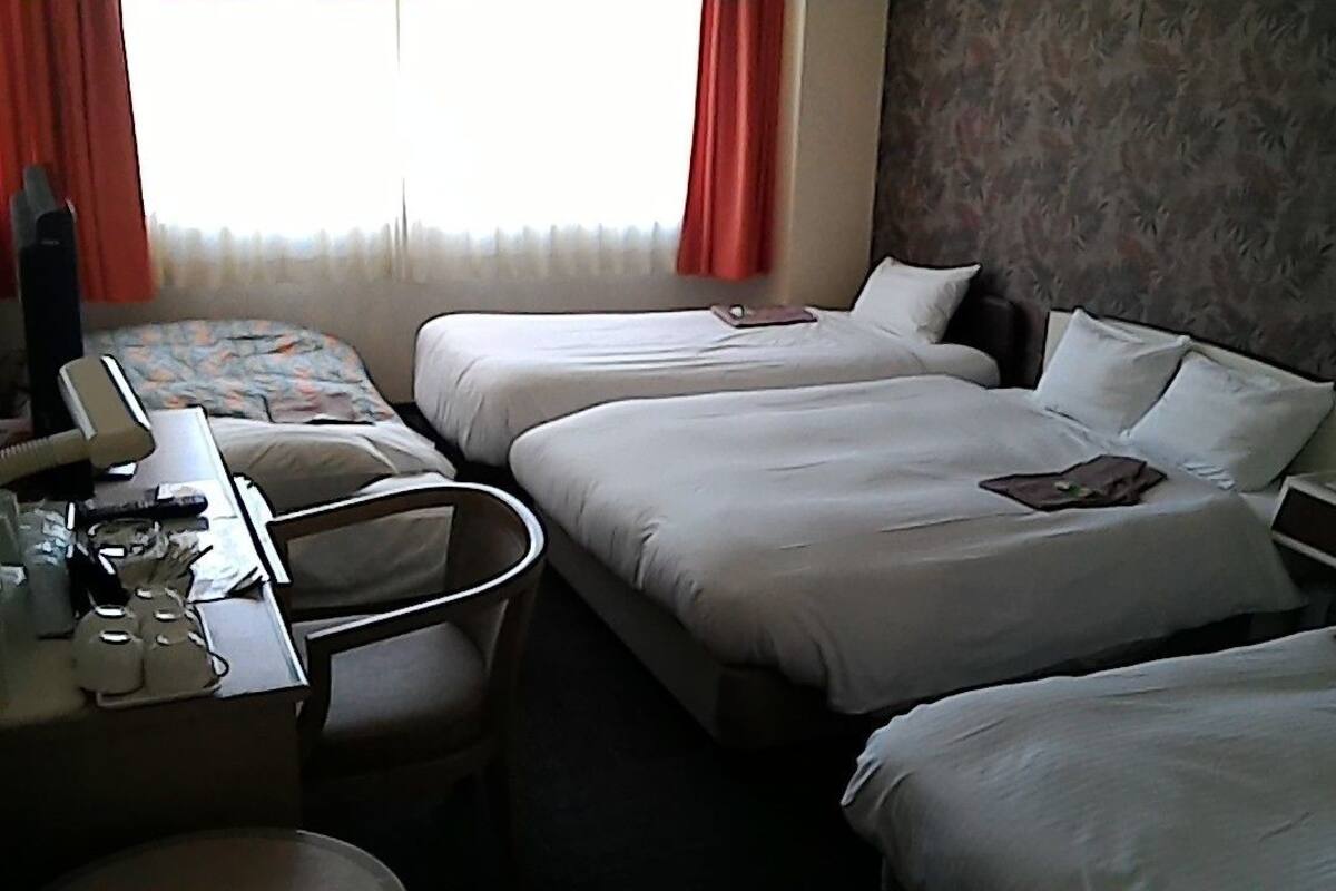 Kamar Keluarga, Bebas Asap Rokok | Wi-Fi gratis
