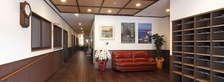 Lobby. Onsenminshuku Kosakaya