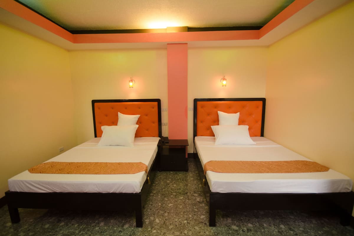 Family Suite (4 Persons) | In-room safe, desk, soundproofing, rollaway beds (surcharge)