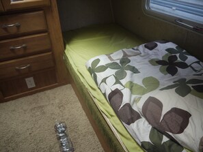Mobile Home, Non Smoking (Trailer House) - Kariyushi Trailer House (Tokashiki)