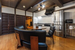Shiki Homes | HARU 春 | In-room dining - Shiki Homes HARU (Kyoto)