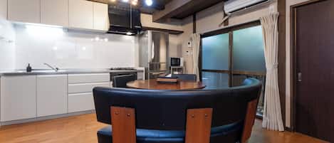 Shiki Homes | HARU 春 | Private kitchen | Full-size fridge, microwave, stovetop, electric kettle