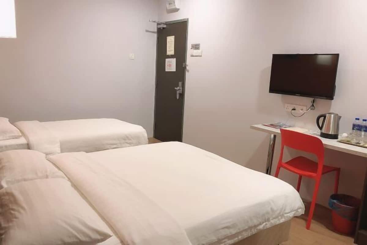 Minibar, desk, iron/ironing board, free WiFi