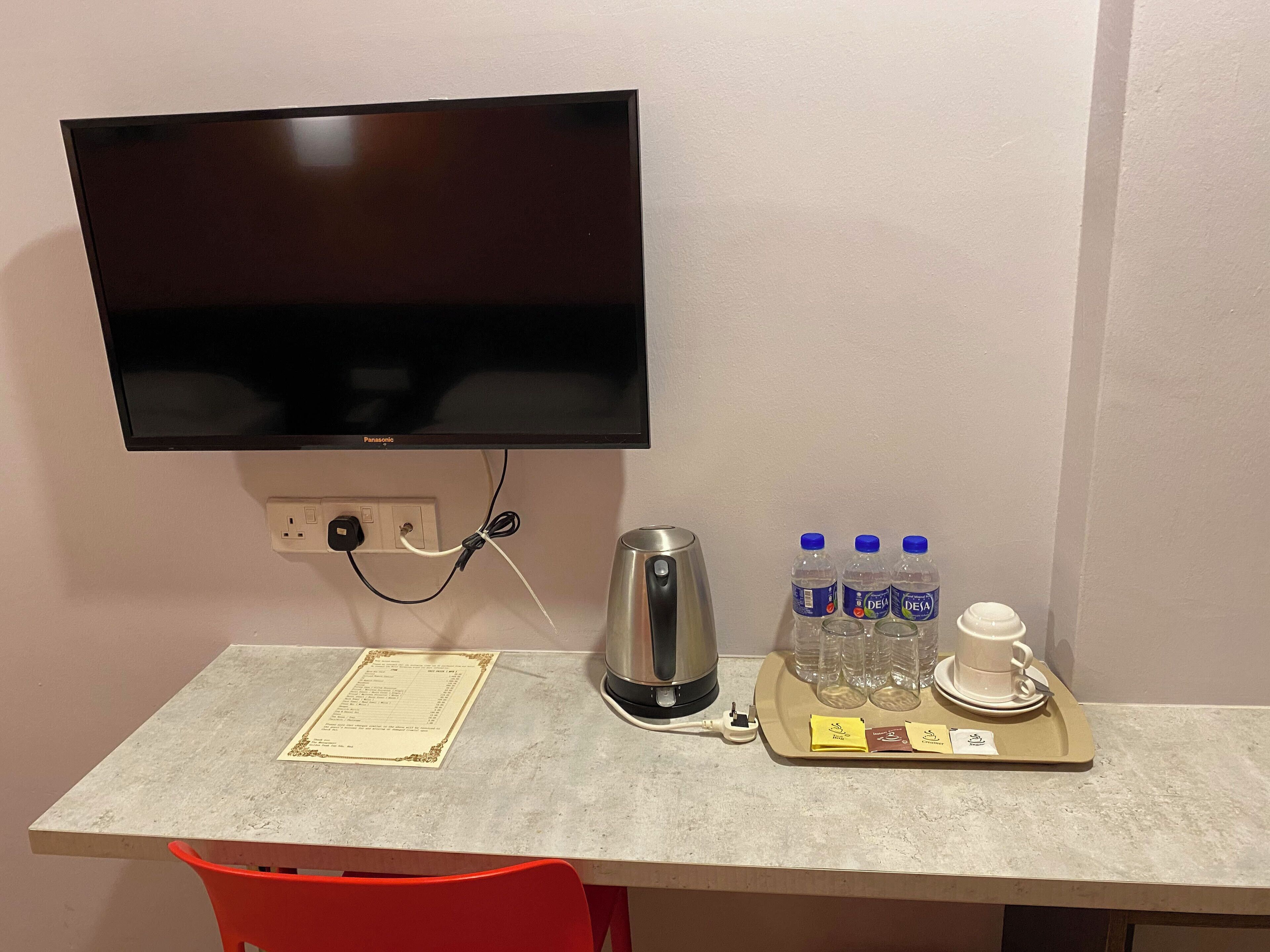 superior triple room | minibar, desk, iron/ironing board, free wifi