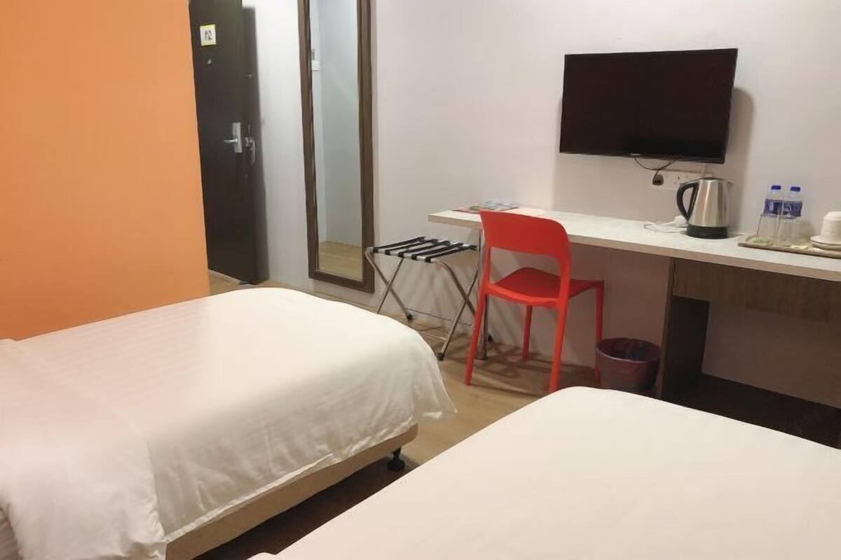 Minibar, desk, iron/ironing board (on request), WiFi (free)