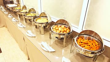 Daily buffet breakfast (THB 250 per person)