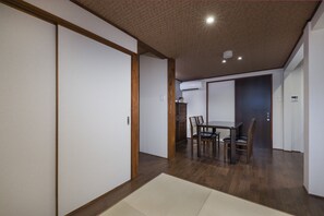 Shiki Homes | NENE 音々 | Coin séjour