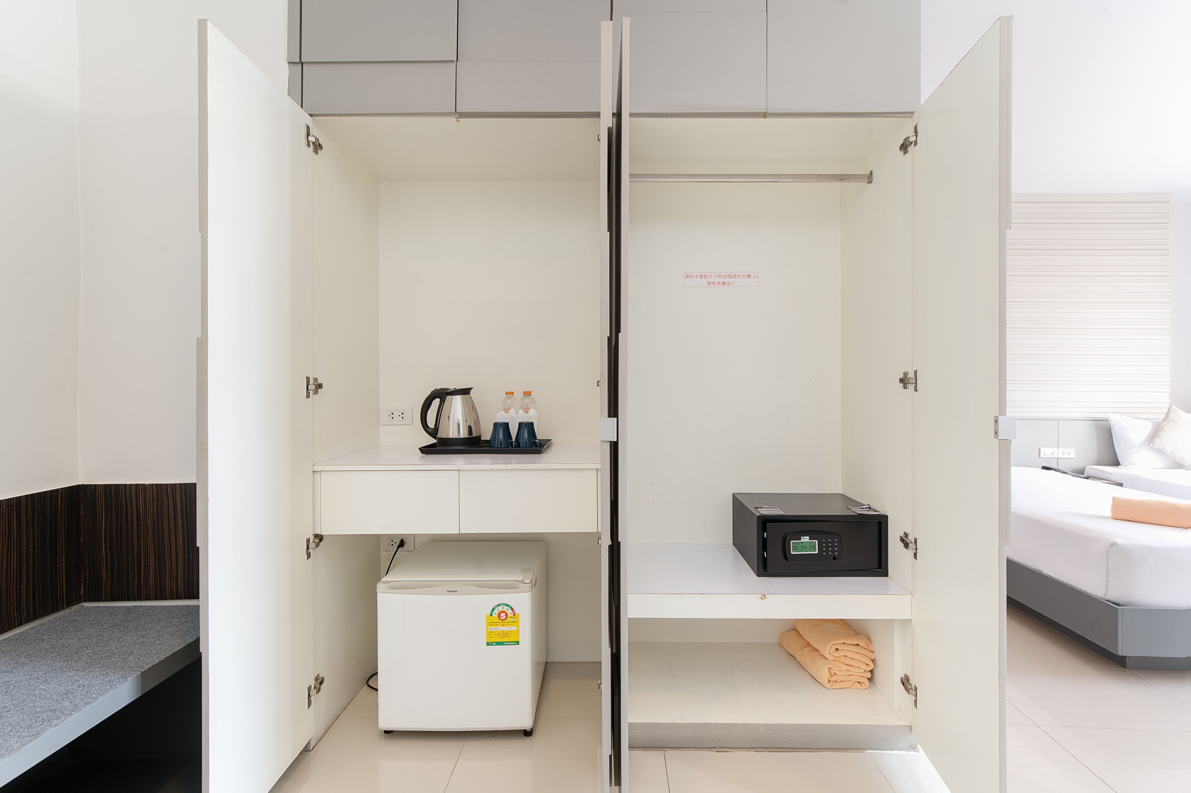 Photo - Leenova Hotel