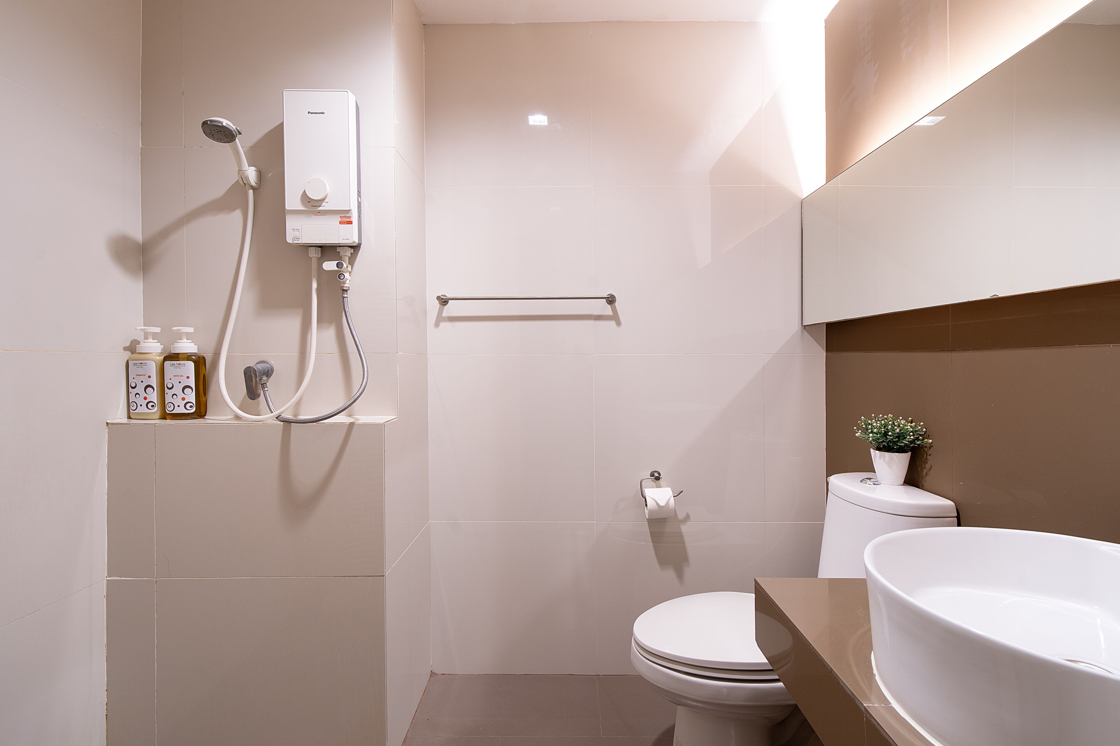 Photo - Leenova Hotel