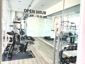Fitness facility - Leenova Hotel (Bangkok)
