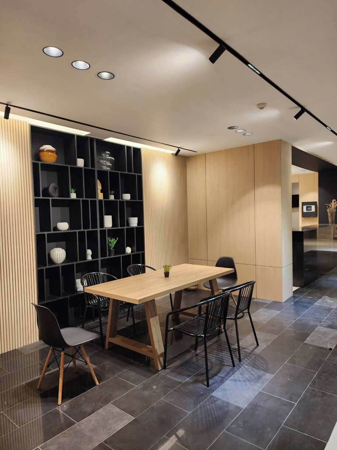 Photo - Leenova Hotel