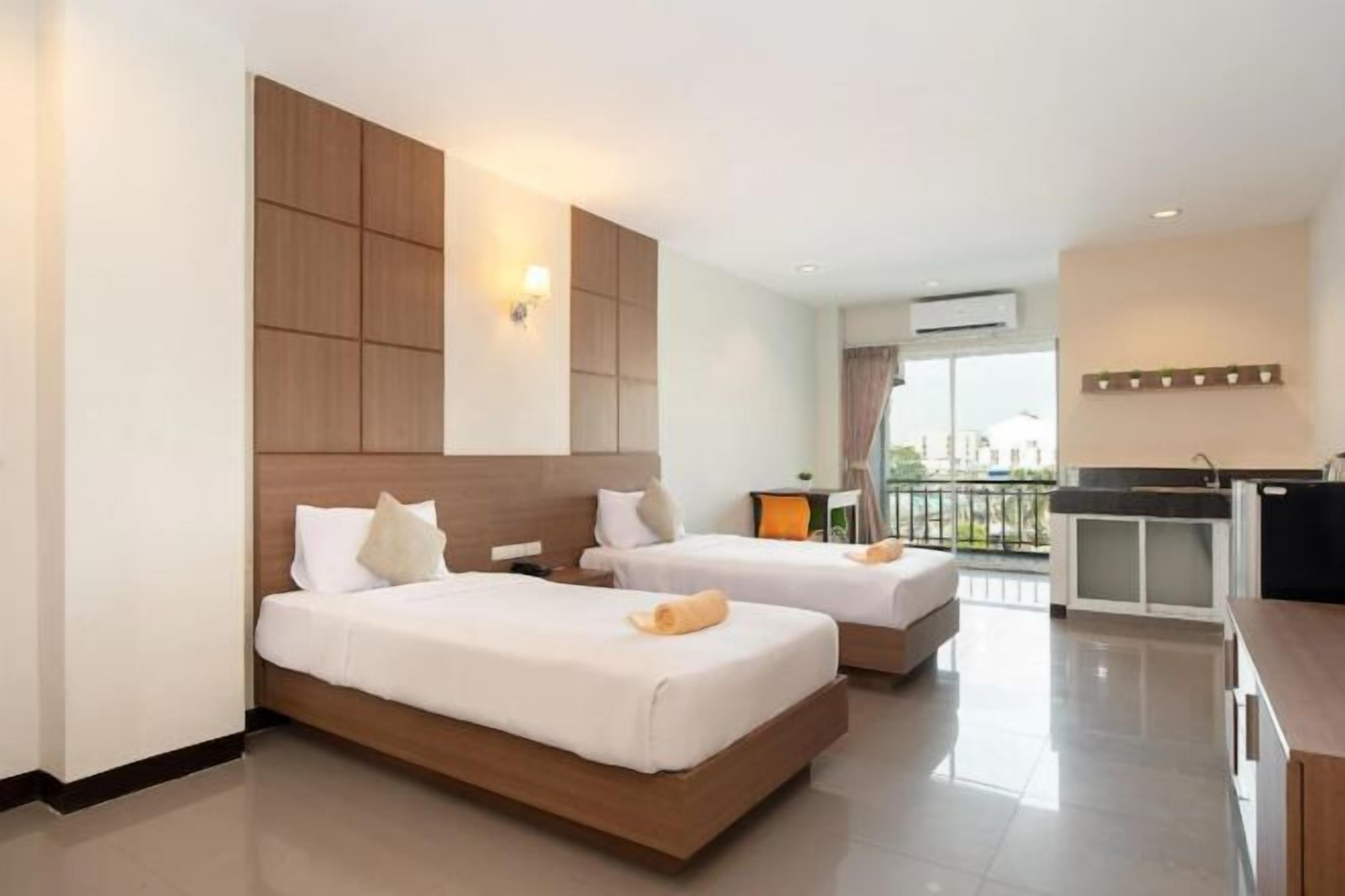 Hypoallergeen beddengoed, een kluis op de kamer, een bureau