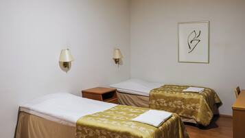 1 bedroom, minibar, desk, iron/ironing board