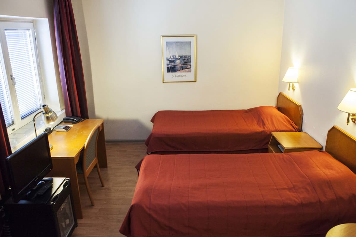 Minibar, desk, iron/ironing board, free WiFi