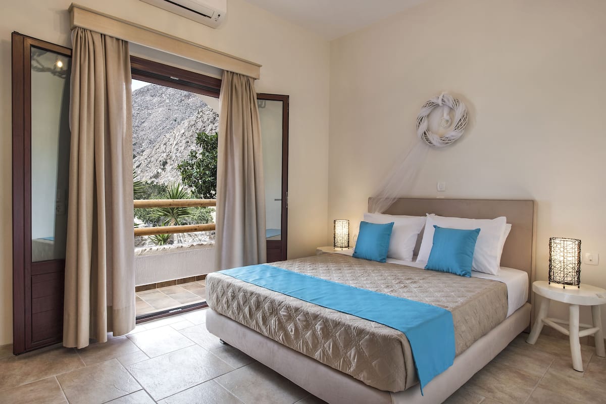 Superior Villa, 2 Bedrooms (Kiki) | Iron/ironing board (on request), cribs (free), WiFi (free)