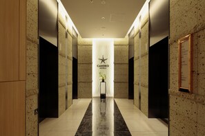 Lobby - Candeo Hotels Osaka Namba (Osaka)