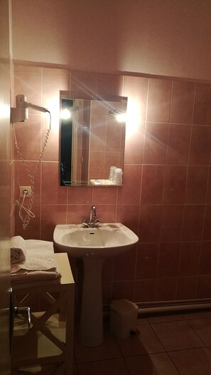 Chambre Double | Salle de bain