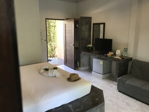 Superior Double or Twin Room | In-room safe, free WiFi, bed sheets - Baan Suan Rim Klong (Ko Lanta)