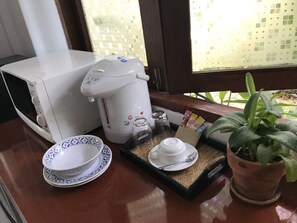 Family Room | Microwave - Baan Suan Rim Klong (Ko Lanta)