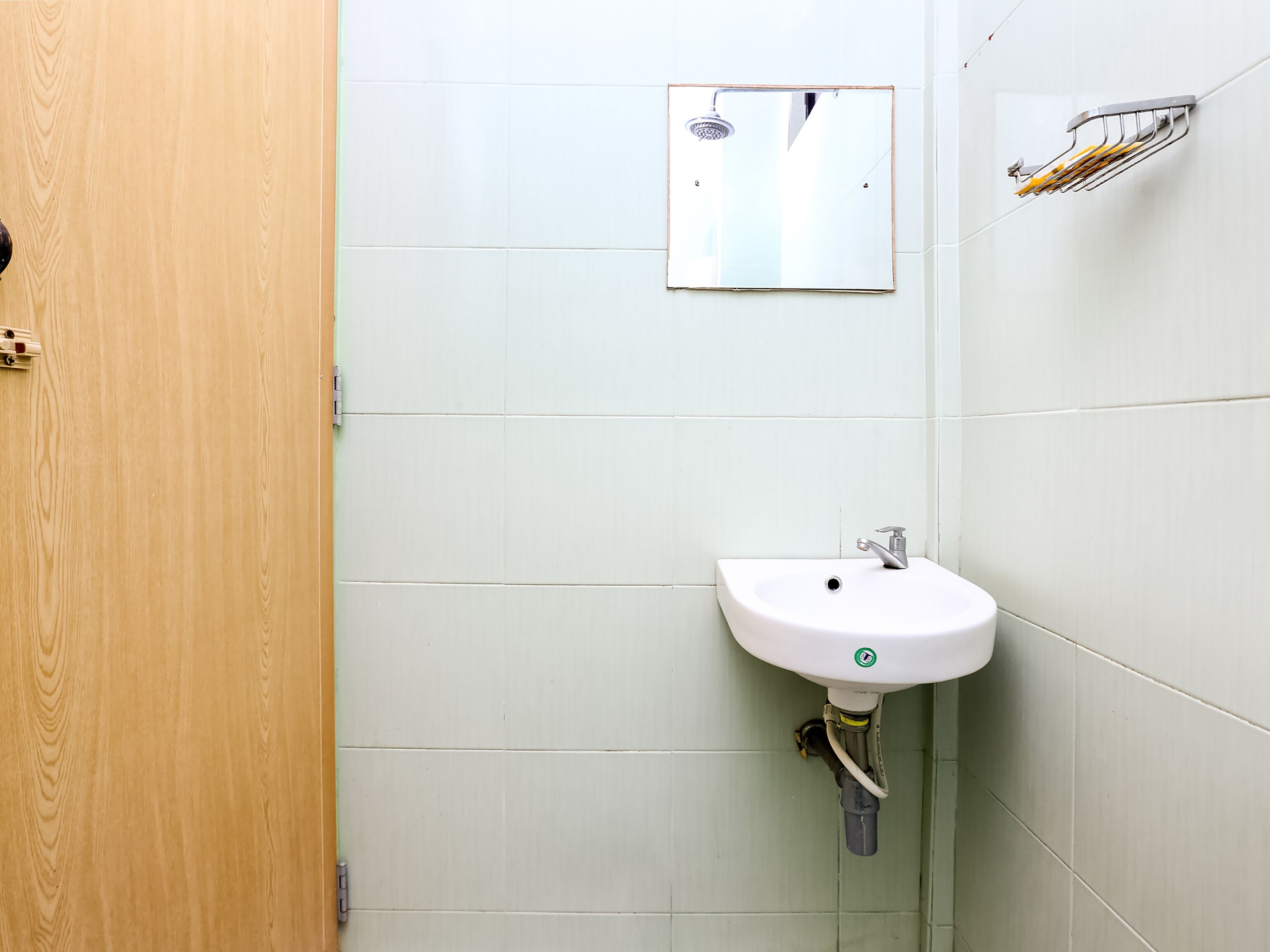 Suite superior | Baño | Ducha, artículos de higiene personal gratuitos, bidé y toallas