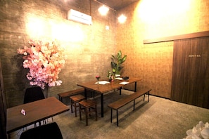 Café - Funtoco Backpackers Namba - Hostel (Osaka)