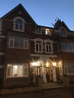 Fachada del alojamiento