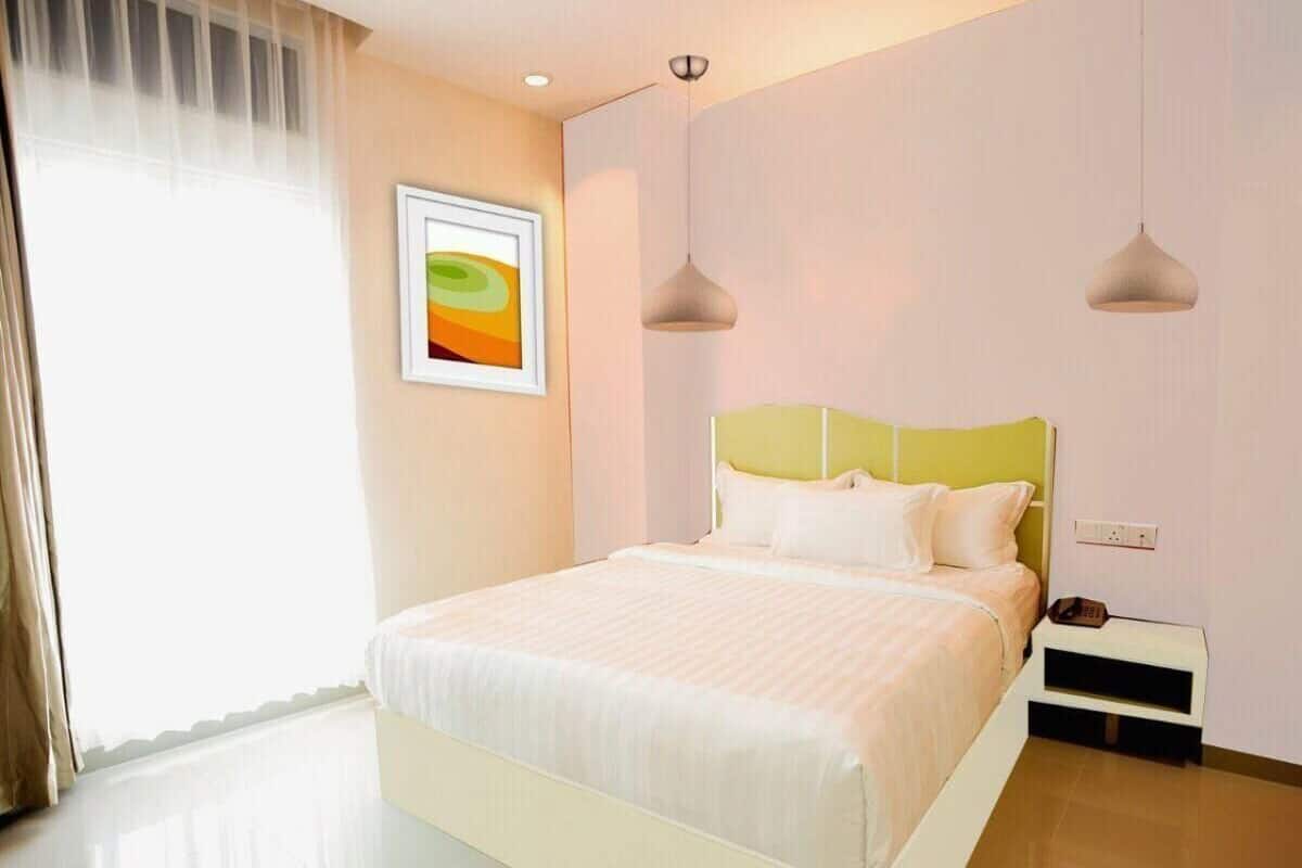 Minibar, in-room safe, desk, soundproofing