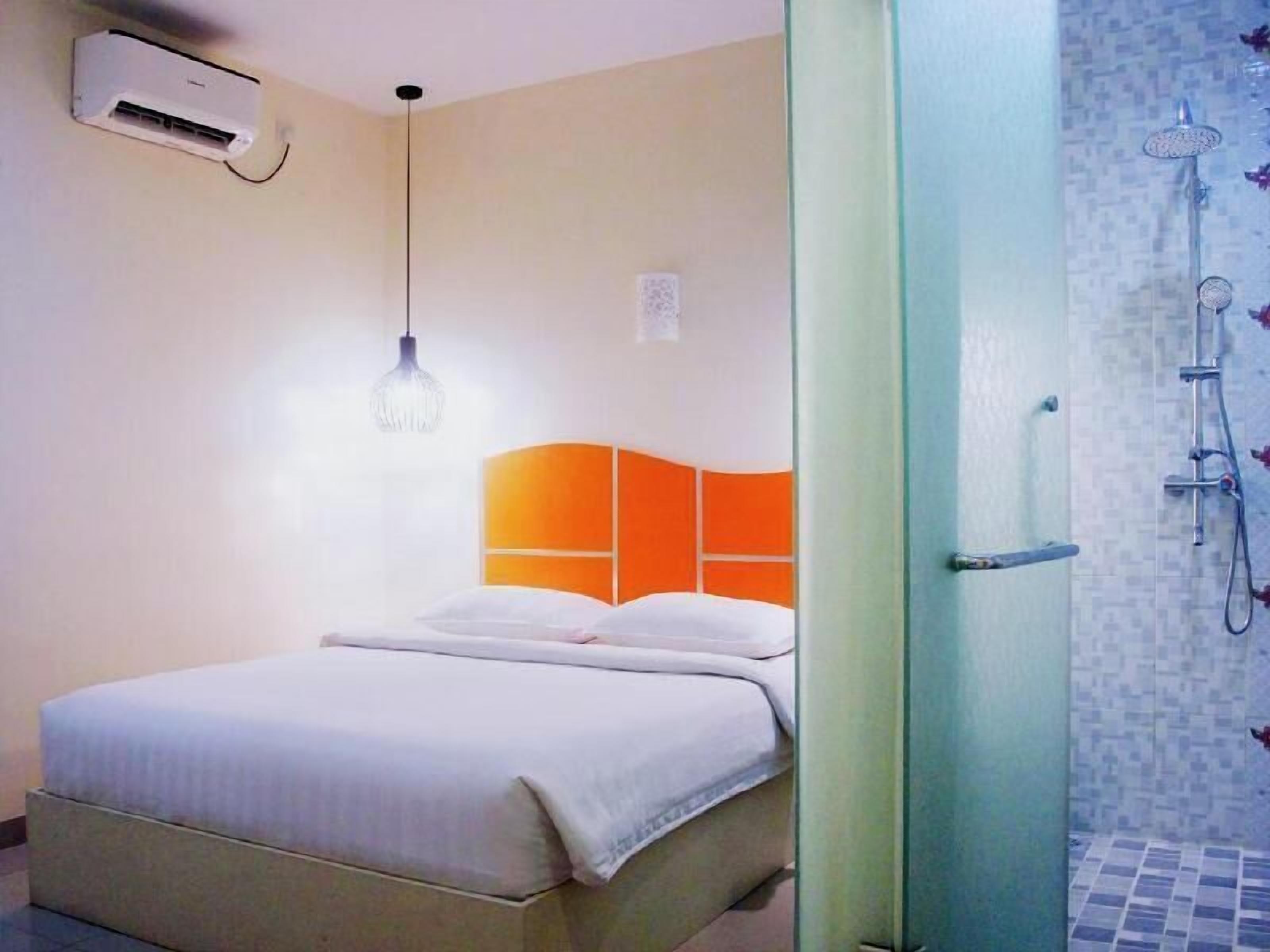 Minibar, in-room safe, desk, soundproofing
