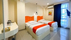 Quarto duplo luxo | Frigobar, cofres nos quartos, escrivaninha, quartos à prova de som
