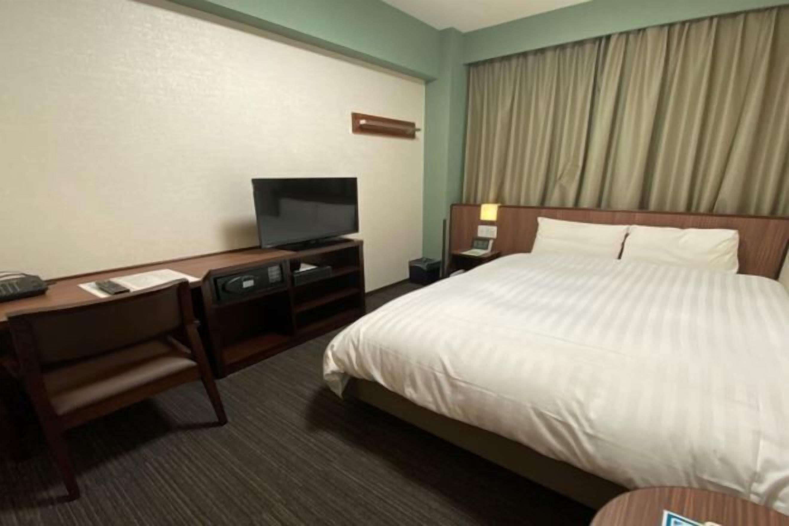 1 غرفة نوم وخزنة داخل الغرفة وتجهيزات عازلة للصوت وواي فاي مجانًا