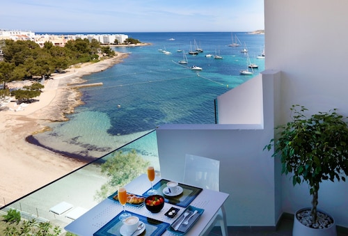 Axel Beach Ibiza - Adults Only