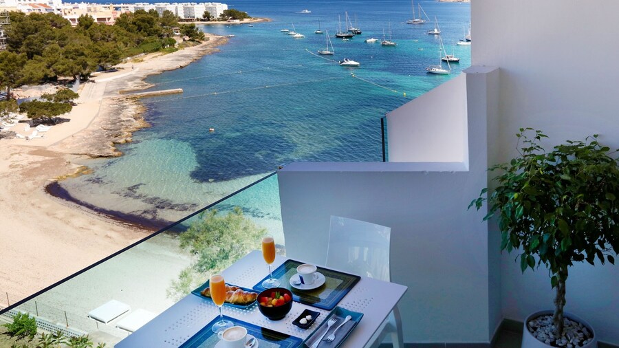 Axel Beach Ibiza - Adults Only