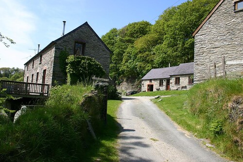 Troedyrhiw Holiday Cottages